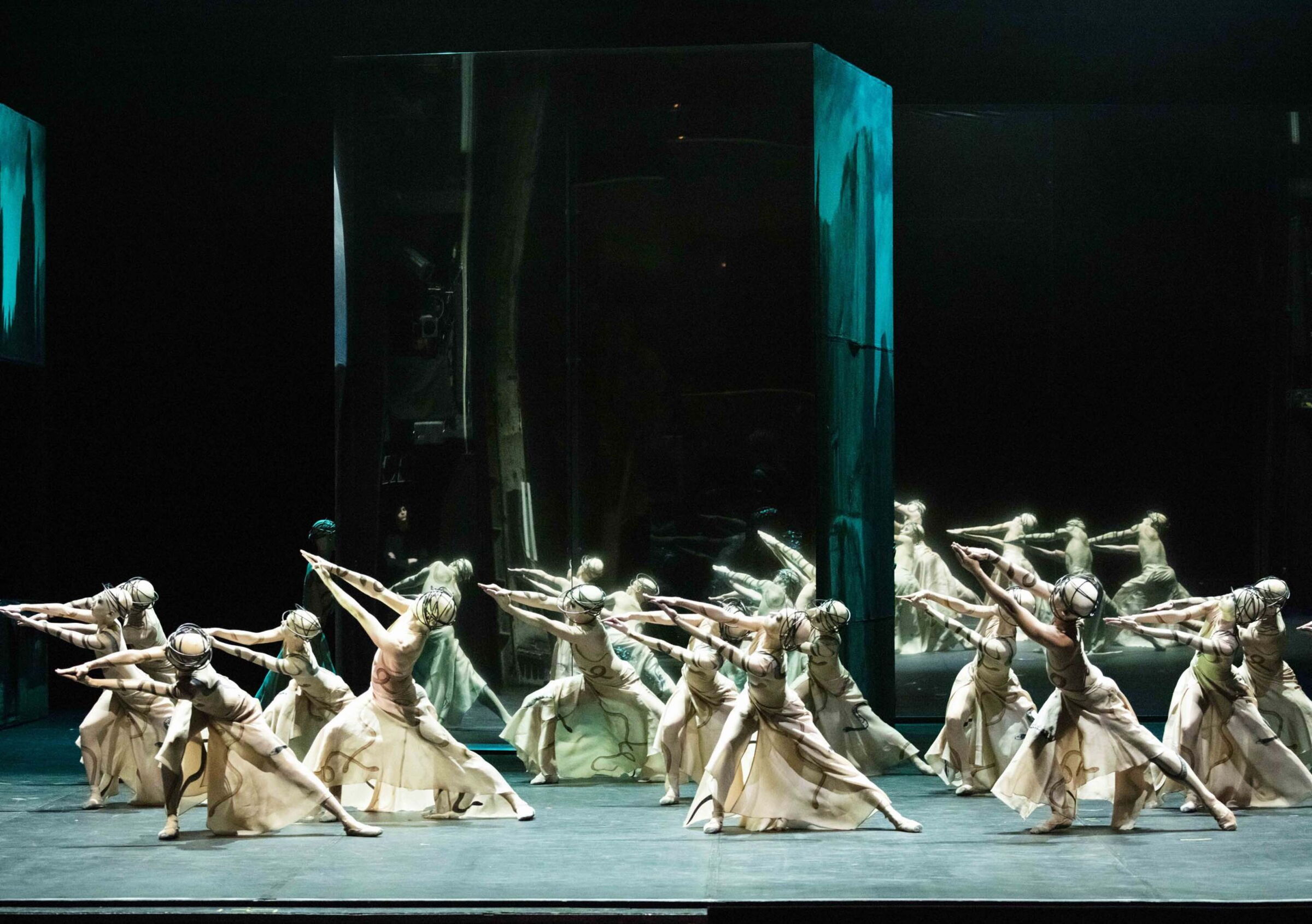 Aufführung eines Stücks der Pfingstfestspiele im Festspielhaus in Salzburg