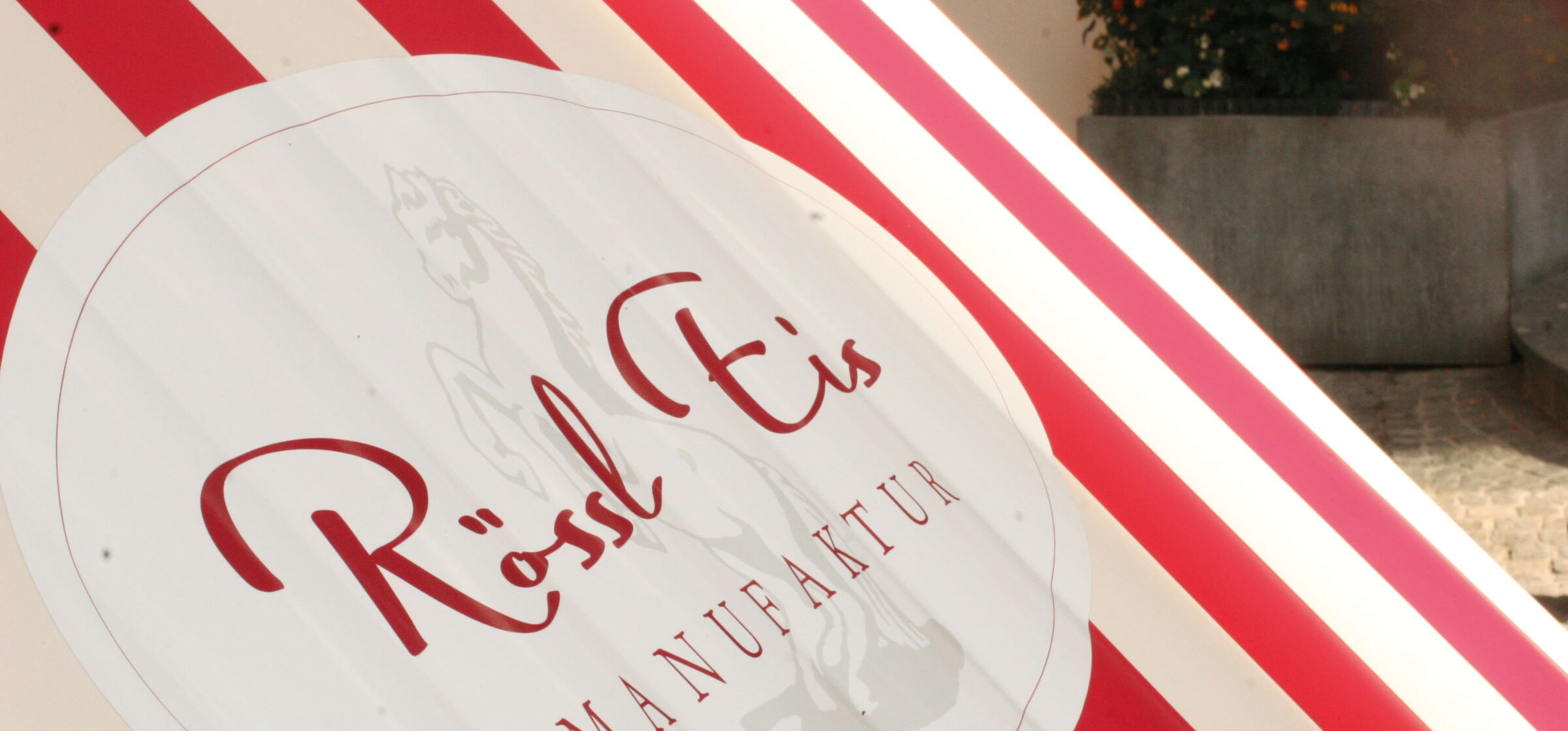 Rössl Eis Manufaktur Logo