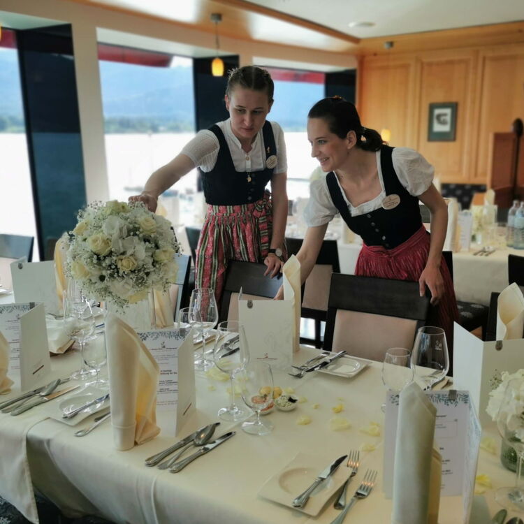 Banketttisch im Restaurant Im Weißen Rössl.