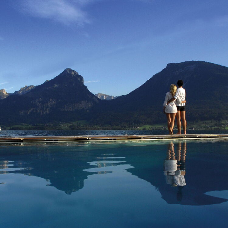 Ein Paar genießte den Day Spa am Wolfgangsee im Hotel Im Weissen Rössl im Salzkammergut