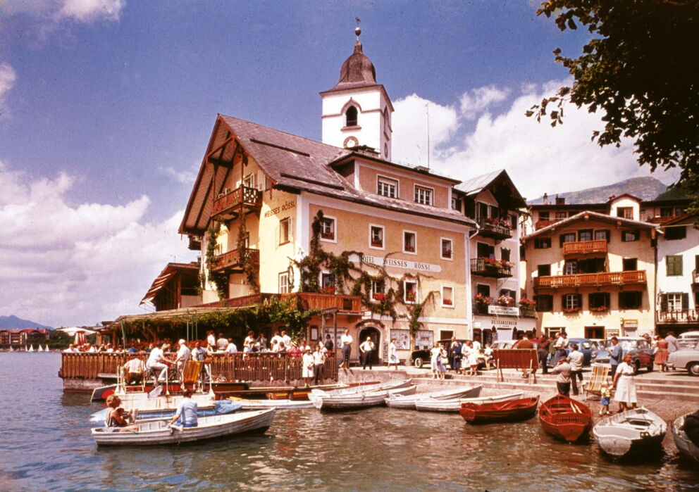 The&nbsp;Hotel Im Weissen Rössl&nbsp;on Lake Wolfgang in the 20th century
