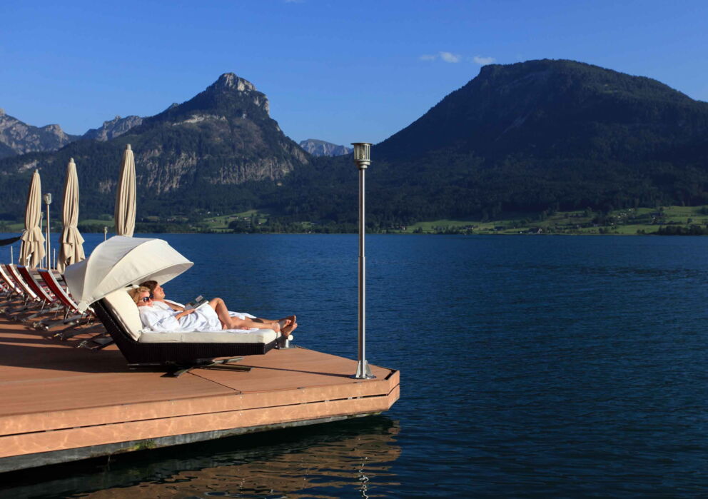 Bequeme Spa Liegen direkt am Wolfgangsee